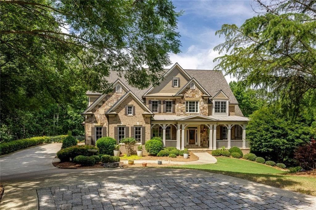 930 Shepards Court, Roswell, GA 30075 — most recent listing photo