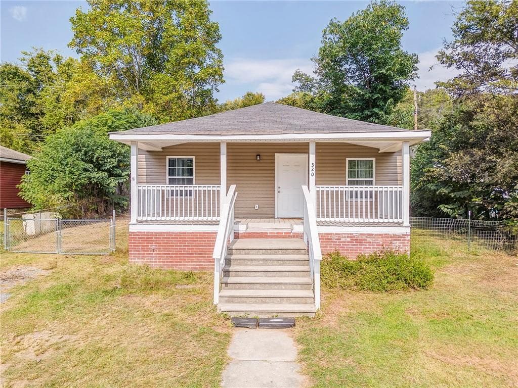3 bedroom, 2 bathroom, 1,276 sq ft single family residence for sale at 320 Shannon Street, Rome, GA 30161