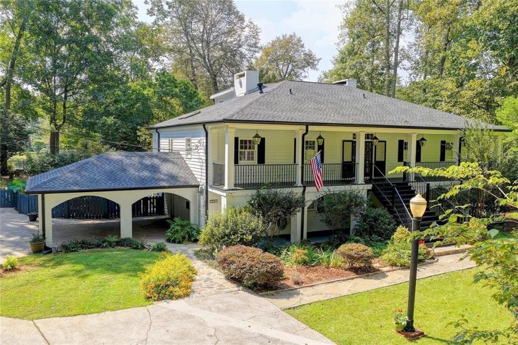 1785 Riverside Road, Roswell, GA 30076 — most recent listing photo