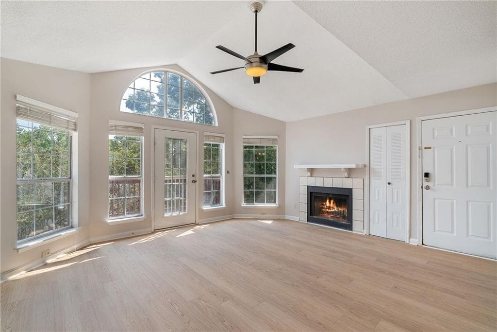 2 bedroom, 2 bathroom, 880 sq ft condominium sold at 712 Cypress Pointe Street, Alpharetta, GA 30022