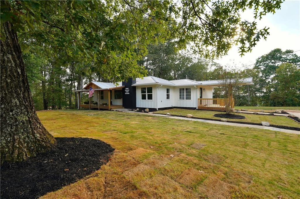 3 bedroom, 2 bathroom, 1,432 sq ft single family residence sold at 1547 York Drive, Canton, GA 30114