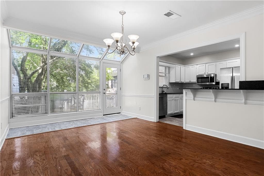 3 bedroom, 3 bathroom, 1,728 sq ft condominium sold at 7500 Roswell Road 78, Atlanta, GA 30350