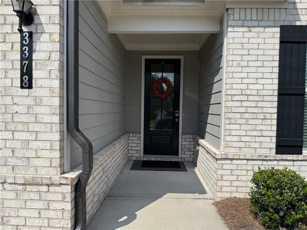 4 bedroom, 3 bathroom, 3,278 sq ft single family residence for sale at 3378 Long Creek Drive, Buford, GA 30519 — photo 2