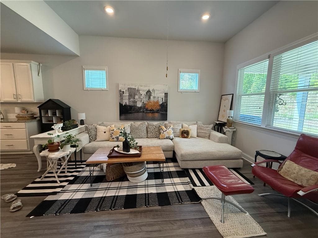 4 bedroom, 3 bathroom, 3,278 sq ft single family residence for sale at 3378 Long Creek Drive, Buford, GA 30519 — photo 10