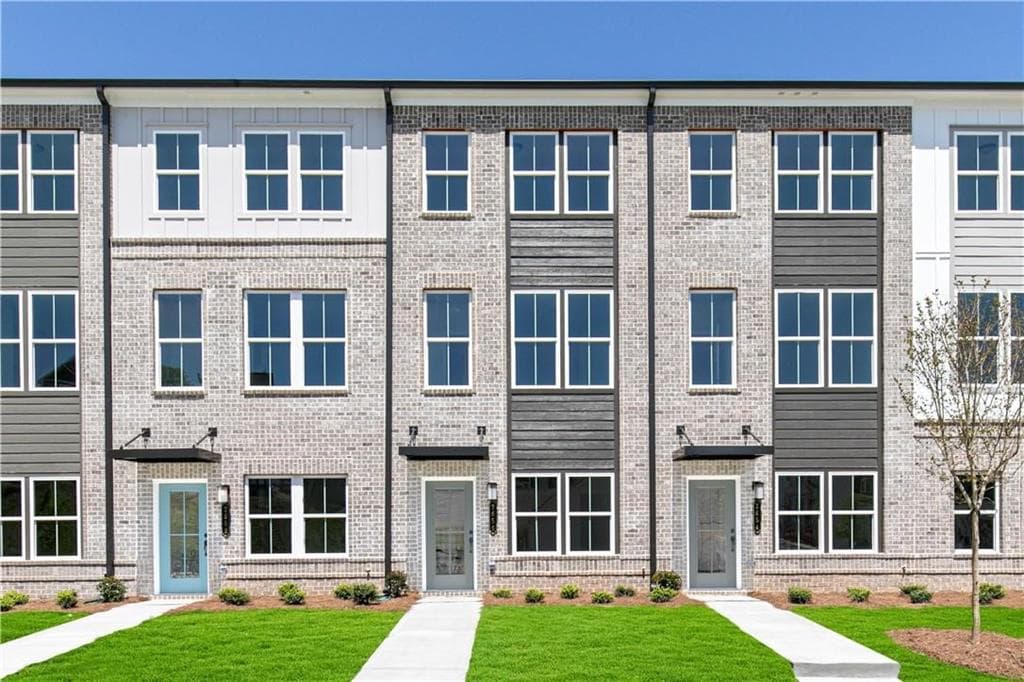 2652 Brookview Lane, Atlanta, GA 30318 — most recent listing photo