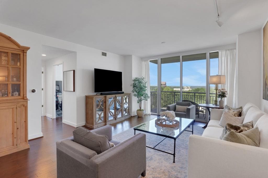 3338 Peachtree Road 1602, Atlanta, GA 30326 — most recent listing photo