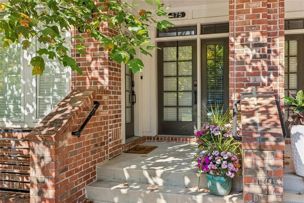 1 bedroom, 1 bathroom, 1,340 sq ft condominium sold at 175 Devore Road 508, Alpharetta, GA 30009