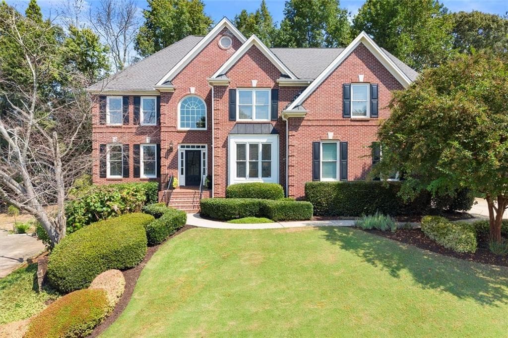 825 Highland Bend Cove, Alpharetta, GA 30022 — most recent listing photo