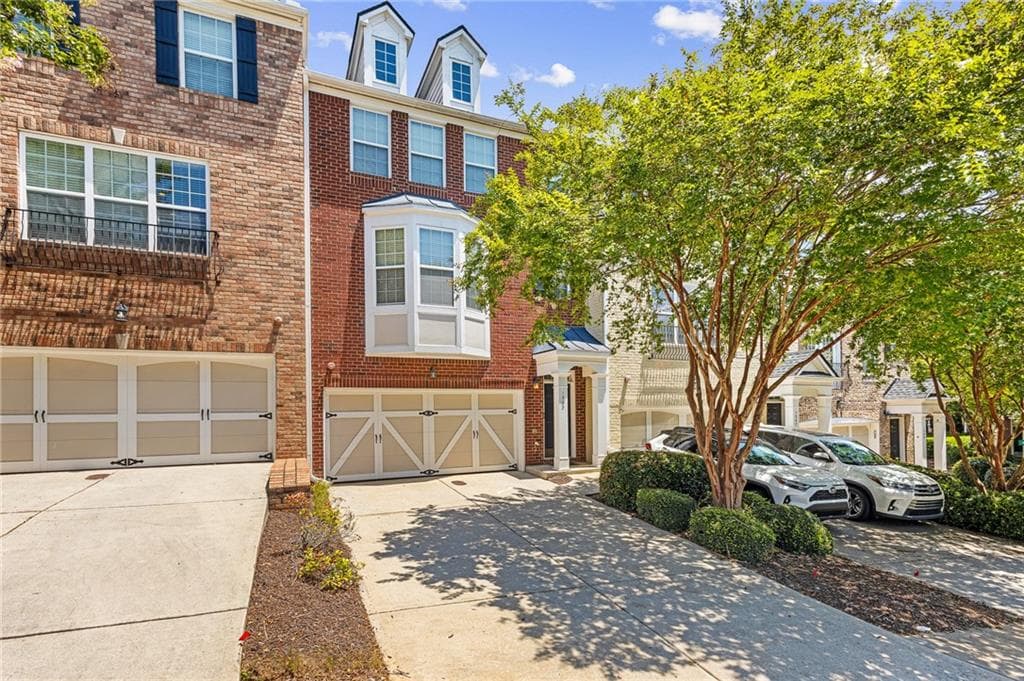 1565 OAKDALE BLUFFS Drive, Smyrna, GA 30126 — most recent listing photo