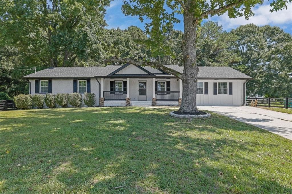 3 bedroom, 2 bathroom, 1,815 sq ft single family residence for sale at 1686 NORTON ESTATES Drive, Snellville, GA 30078 — photo 5
