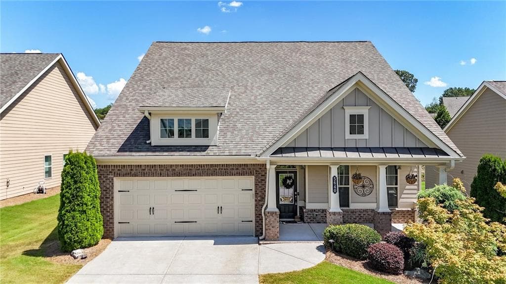 3 bedroom, 3 bathroom, 2,405 sq ft single family residence sold at 5640 Hammock Way, Cumming, GA 30028