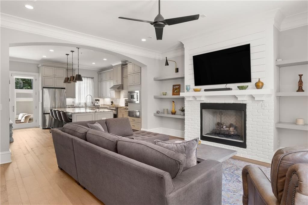 717 Lenox Lane, Atlanta, GA 30324 — most recent listing photo