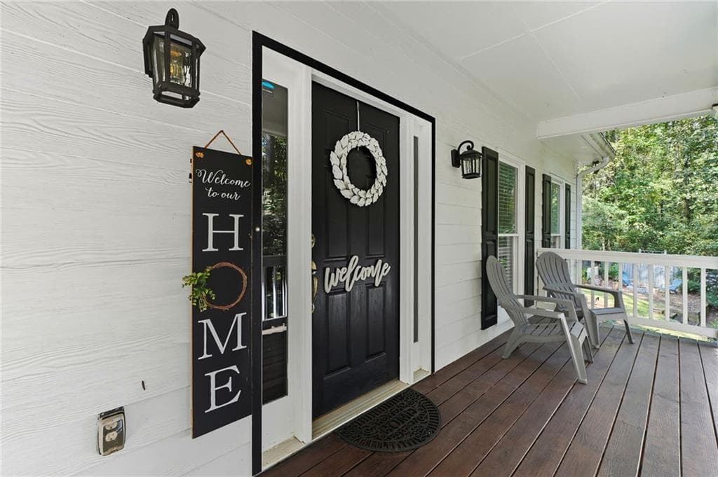 7 bedroom, 4 bathroom, 4,400 sq ft single family residence for sale at 5090 Eubanks Road, Woodstock, GA 30188 — photo 5