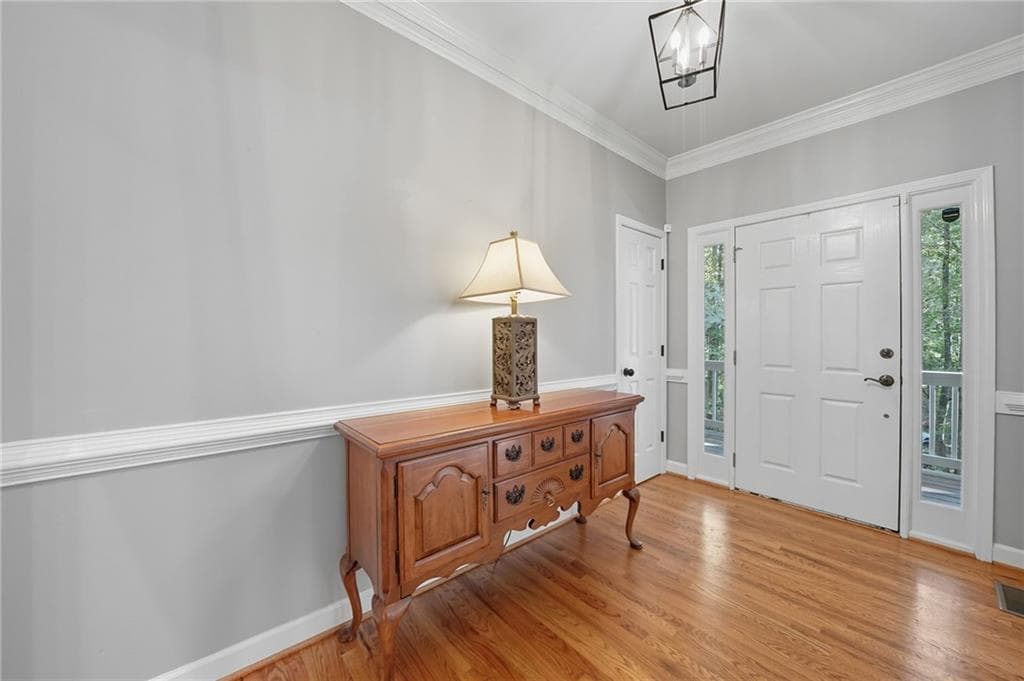 7 bedroom, 4 bathroom, 4,400 sq ft single family residence for sale at 5090 Eubanks Road, Woodstock, GA 30188 — photo 6