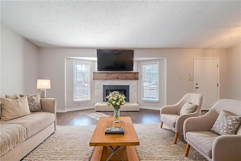 4 bedroom, 2 bathroom, 1,638 sq ft single family residence under contract at 4569 Iroquois Trail, Duluth, GA 30096 — photo 3