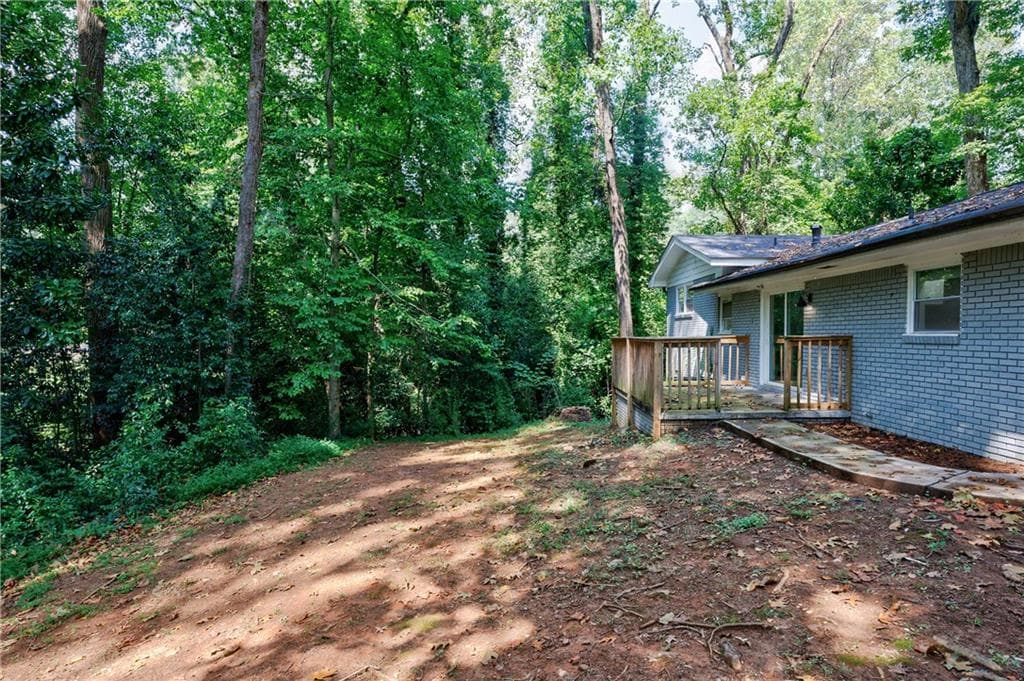 4 bedroom, 2 bathroom, 2,214 sq ft single family residence for sale at 4305 Christine Court, Decatur, GA 30035 — photo 10