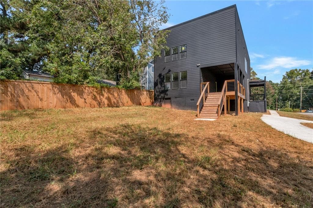 5 bedroom, 4 bathroom, 3,122 sq ft single family residence for sale at 3139 Alston Drive, Decatur, GA 30032 — photo 5
