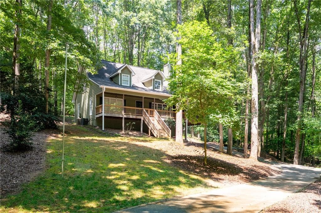 3 bedroom, 2 bathroom, 1,763 sq ft single family residence sold at 7895 Wynfield Drive, Cumming, GA 30040