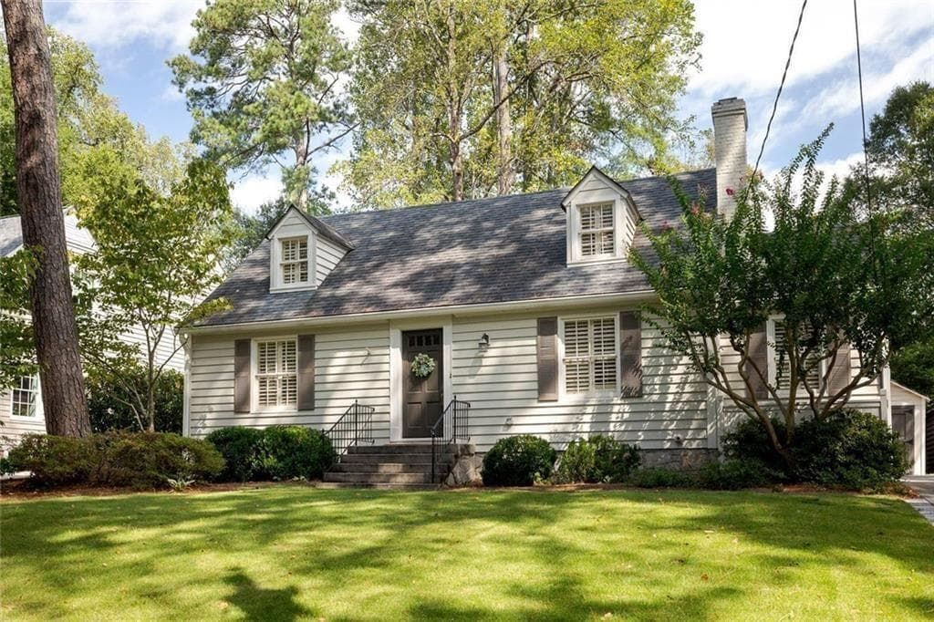 789 Longwood Drive, Atlanta, GA 30305 — most recent listing photo