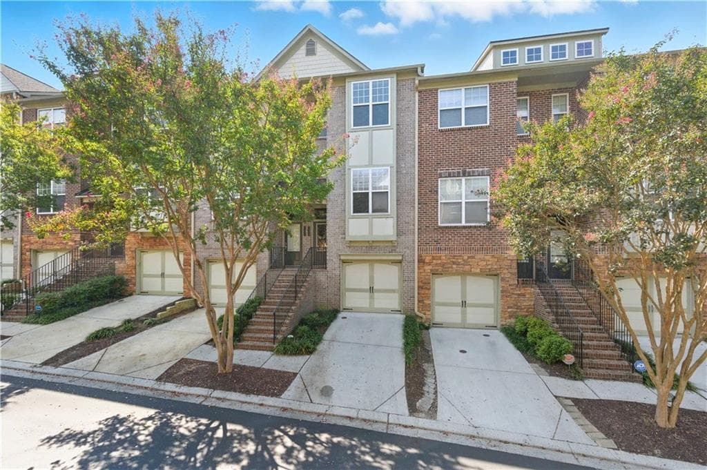 2044 Cobblestone Circle, Brookhaven, GA 30319 — most recent listing photo