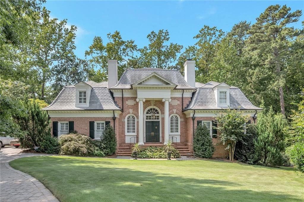 6 bedroom, 6 bathroom, 7,026 sq ft single family residence for sale at 3184 Andrews Court, Atlanta, GA 30305 — photo 2