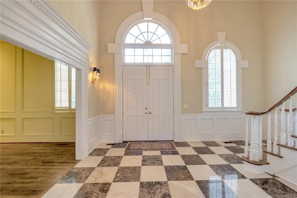 6 bedroom, 6 bathroom, 7,026 sq ft single family residence for sale at 3184 Andrews Court, Atlanta, GA 30305 — photo 4