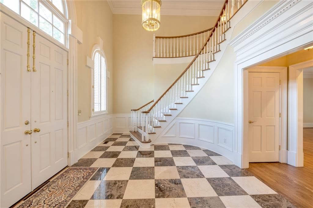 6 bedroom, 6 bathroom, 7,026 sq ft single family residence for sale at 3184 Andrews Court, Atlanta, GA 30305 — photo 5
