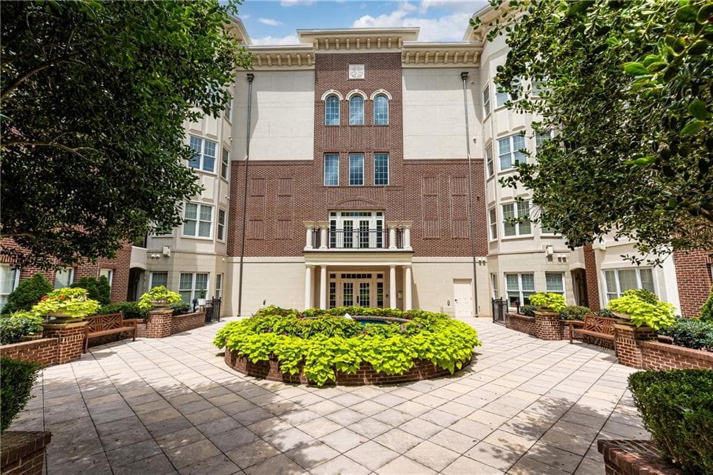 3635 E Paces Circle 1311, Atlanta, GA 30326 — most recent listing photo