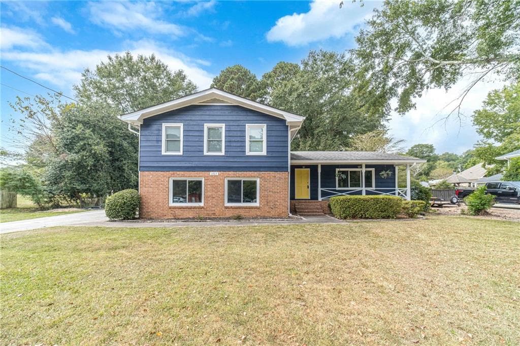 2207 Windsor Drive, Snellville, GA 30078 — most recent listing photo