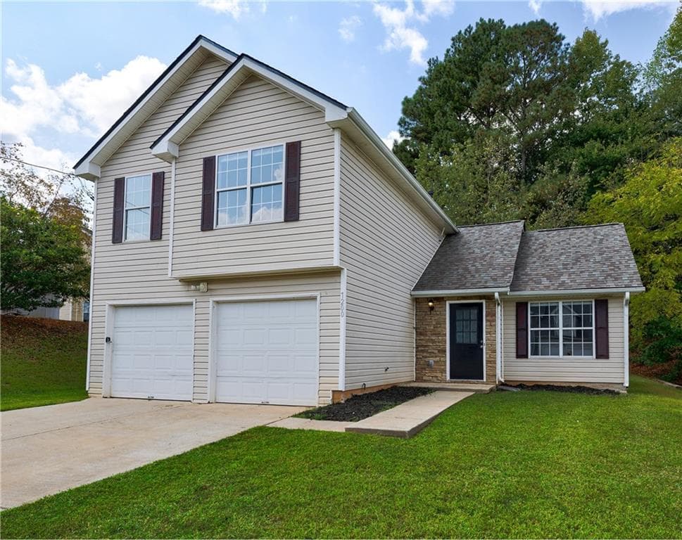 7200 Mahogany Drive, Fairburn, GA 30213 — most recent listing photo