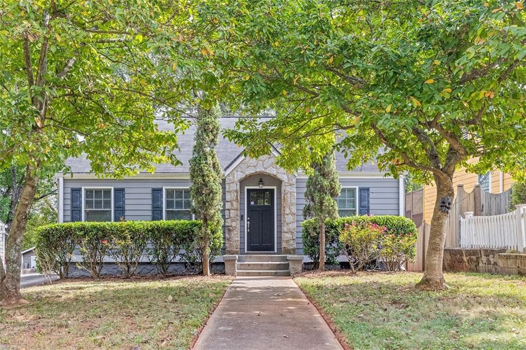 4 bedroom, 2 bathroom, 1,693 sq ft single family residence sold at 920 STALLINGS Avenue, Atlanta, GA 30316