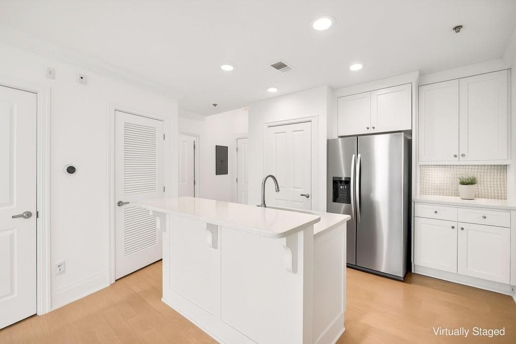 1 bedroom, 1 bathroom, 741 sq ft condominium sold at 2255 Peachtree Road 426, Atlanta, GA 30309