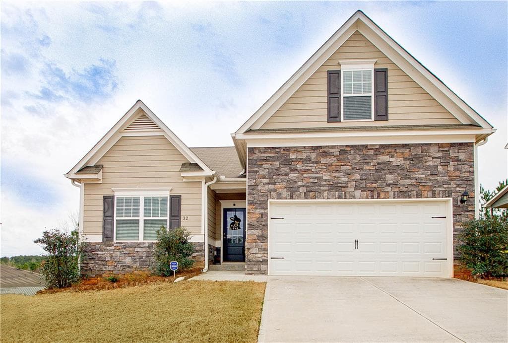 32 October Avenue, Newnan, GA 30265 — most recent listing photo