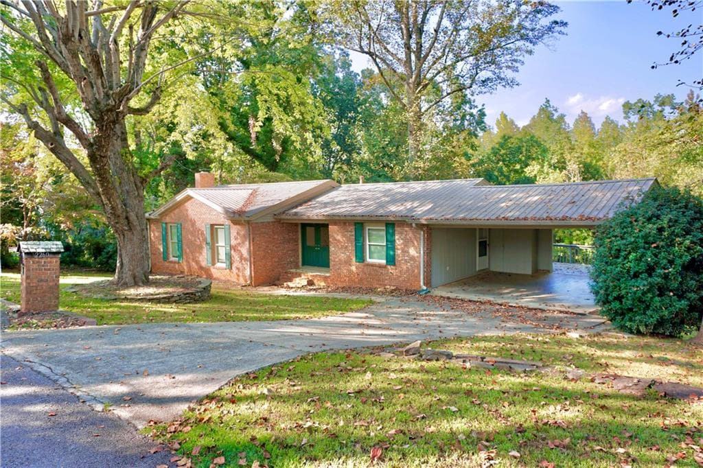 2260 Skyline Drive, Gainesville, GA 30501 — most recent listing photo