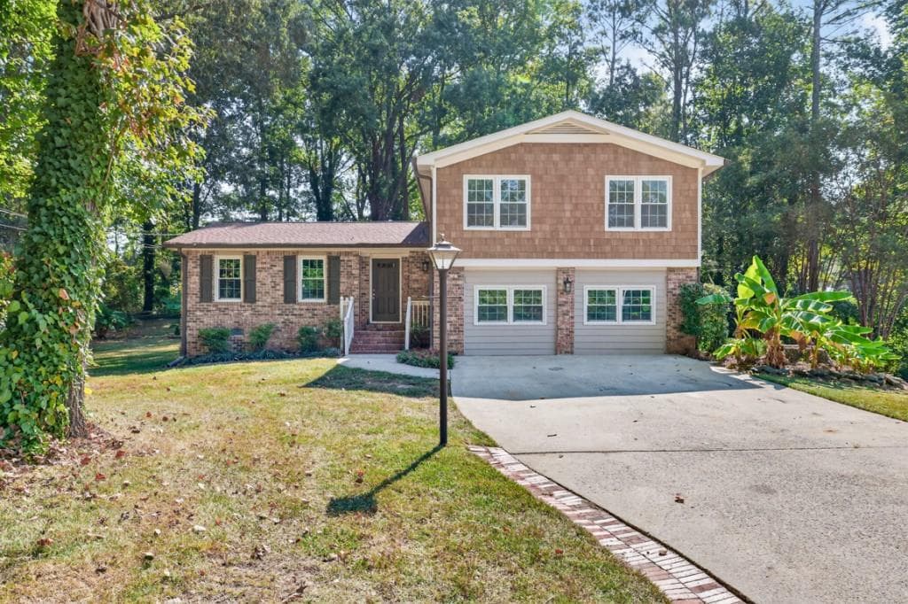 1434 Shelly Circle, Lawrenceville, GA 30043 — most recent listing photo
