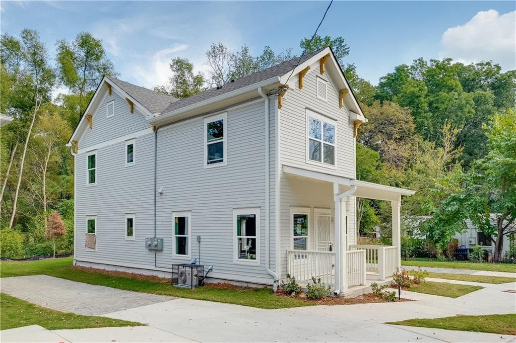 3 bedroom, 3 bathroom, 1,326 sq ft townhouse for sale at 964 Lawton Street, Atlanta, GA 30310 — photo 3