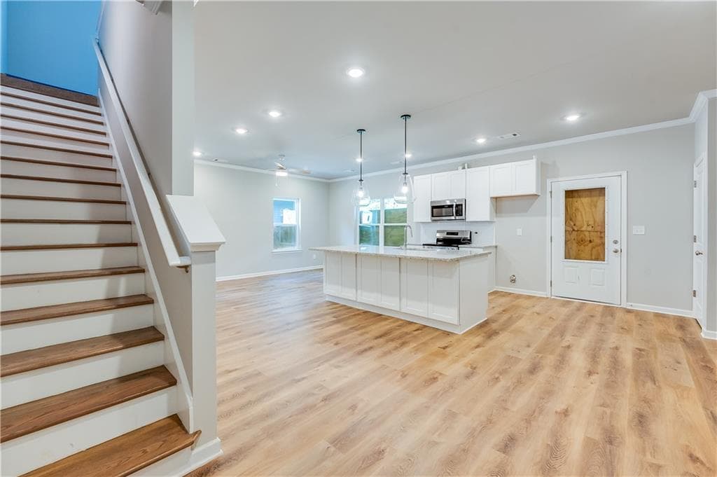 3 bedroom, 3 bathroom, 1,326 sq ft townhouse for sale at 964 Lawton Street, Atlanta, GA 30310 — photo 4