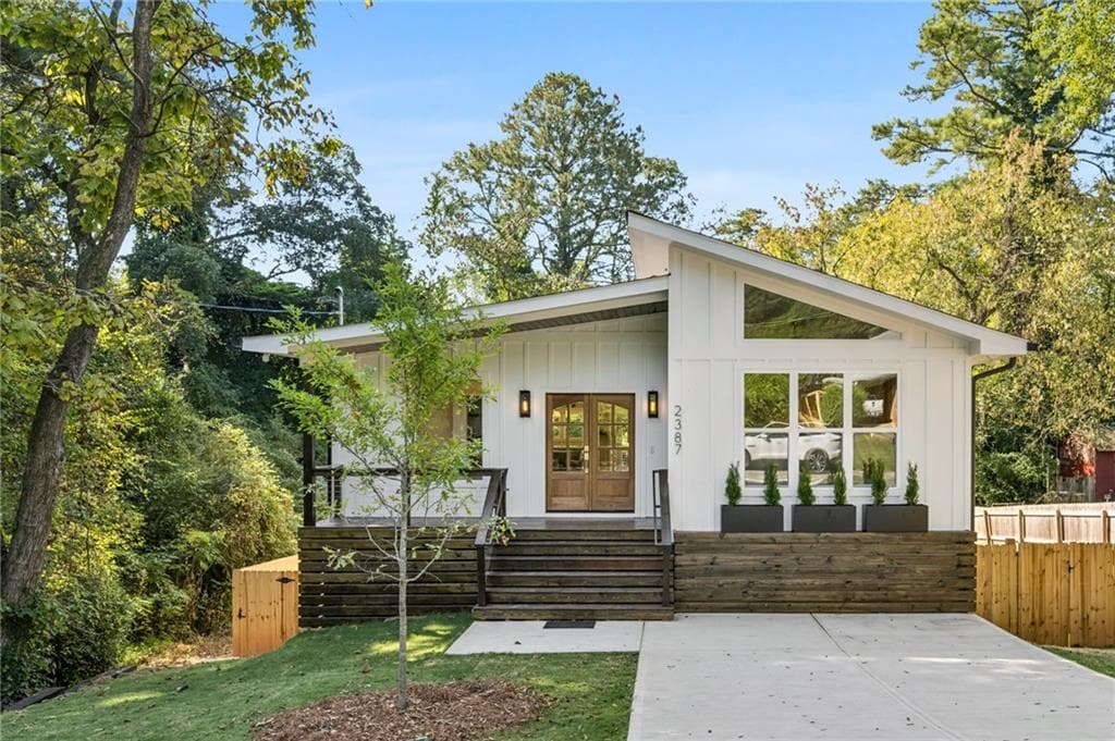 5 bedroom, 4 bathroom, 3,200 sq ft single family residence sold at 2387 Cranbrooke Drive, Decatur, GA 30032
