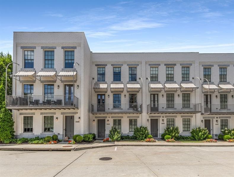 304 Stonemont Drive, Atlanta, GA 30305 — most recent listing photo