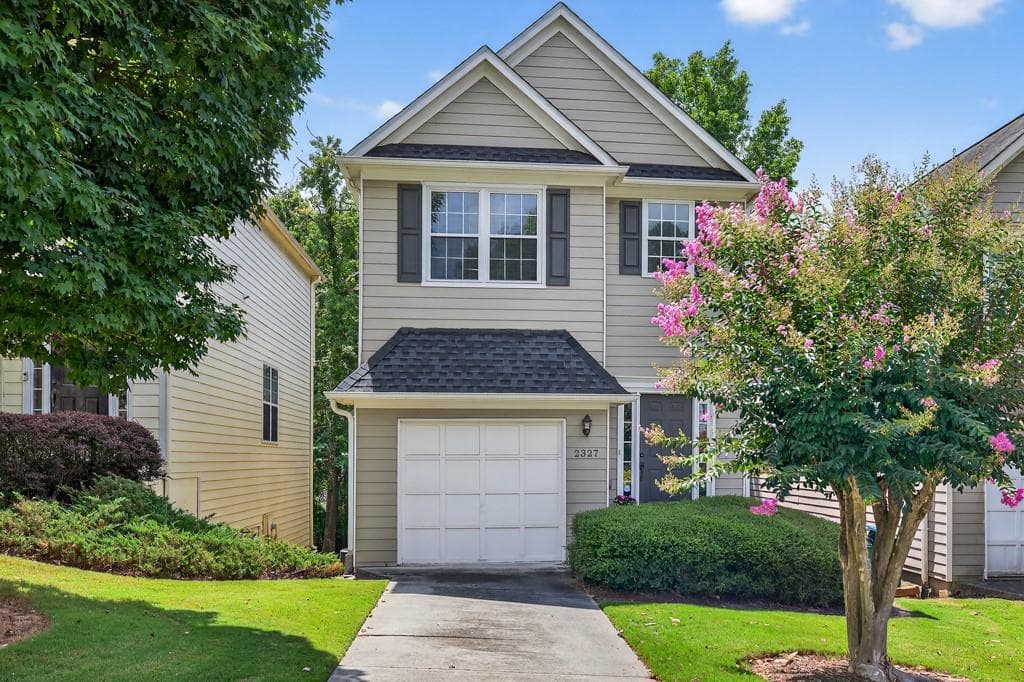 2327 Oak Glenn Circle, Duluth, GA 30096 — most recent listing photo