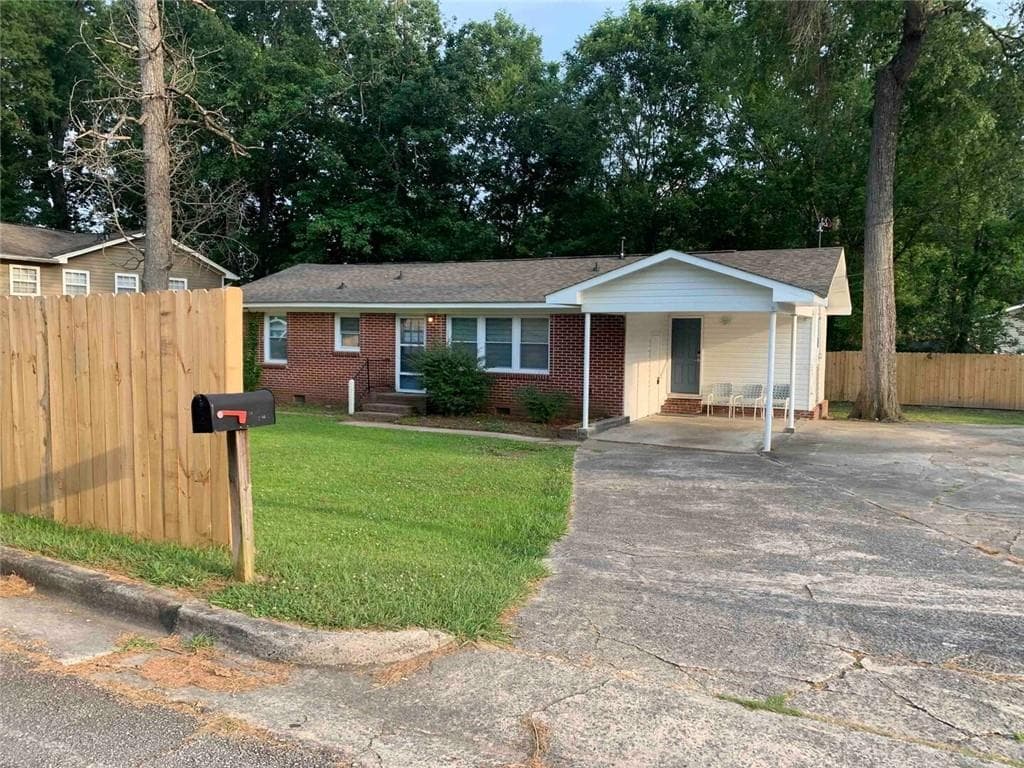3 bedroom, 2 bathroom, 1,121 sq ft single family residence for sale at 103 Wooten Drive, Rome, GA 30165