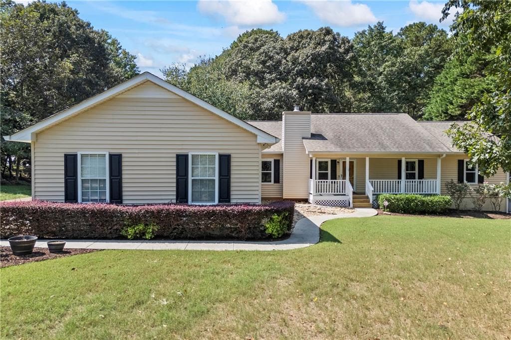 3945 Kilgore Falls Drive, Gainesville, GA 30507 — most recent listing photo