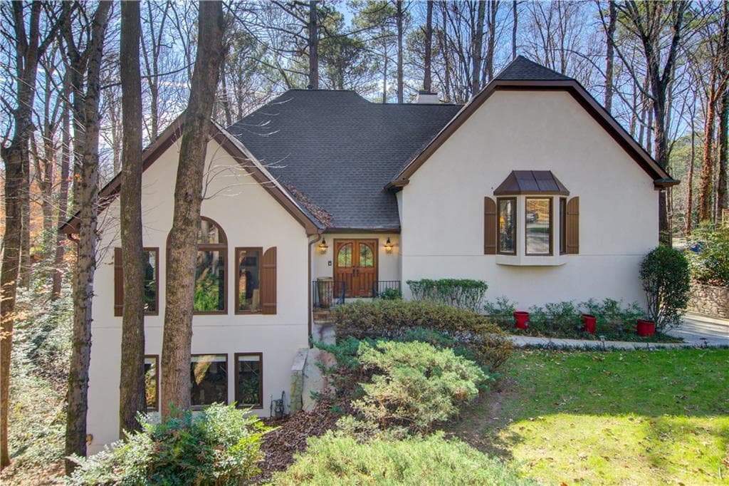 4 bedroom, 4 bathroom, 3,253 sq ft single family residence sold at 620 Allen Court, Atlanta, GA 30327