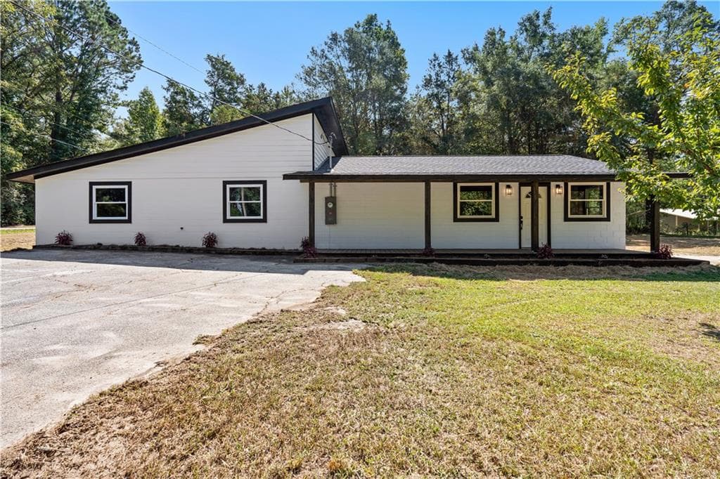 4083 Highway 54, Senoia, GA 30276 — most recent listing photo
