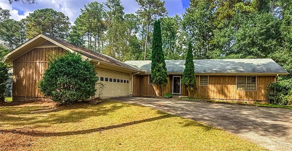 2223 ROLLING ACRES Drive, Conyers, GA 30094 — most recent listing photo