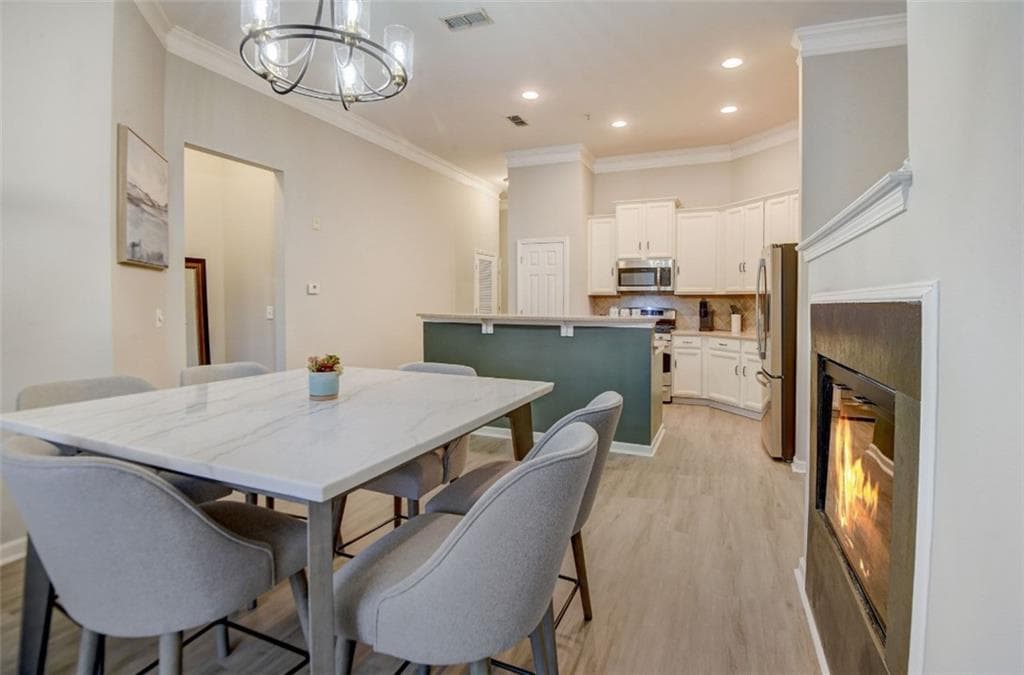 3 bedroom, 2 bathroom, 1,593 sq ft condominium sold at 1910 Cedar Glenn Way 4000, Atlanta, GA 30339