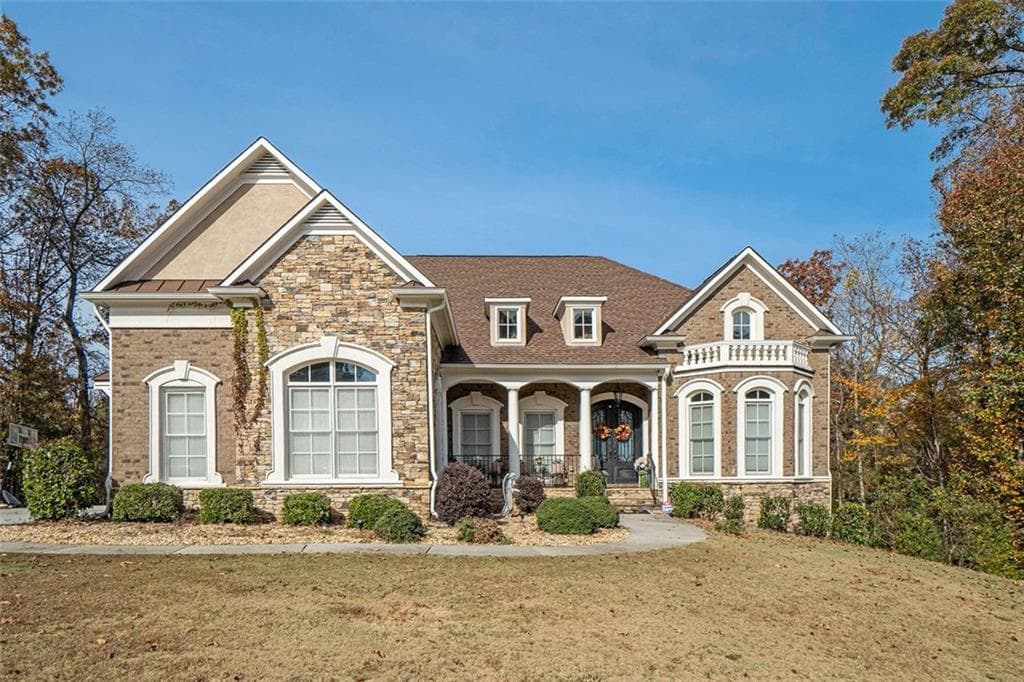 5 bedroom, 6 bathroom, 4,856 sq ft single family residence for sale at 1059 CONCERTO Court, Fairburn, GA 30213 — photo 4