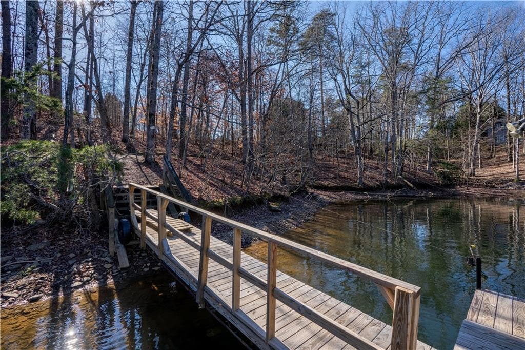 2 bedroom, 2 bathroom, 720 sq ft single family residence for sale at 3551 Monroe Circle, Gainesville, GA 30506 — photo 7