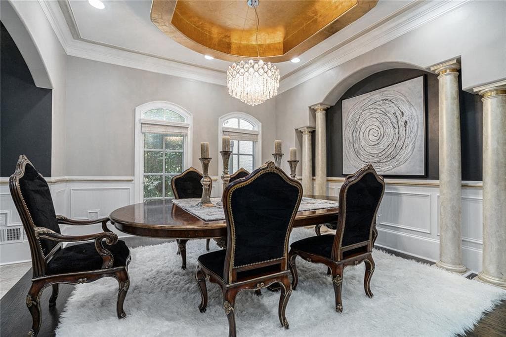 6 bedroom, 6 bathroom, 8,353 sq ft single family residence under contract at 4025 Cascade Road, Atlanta, GA 30331 — photo 5
