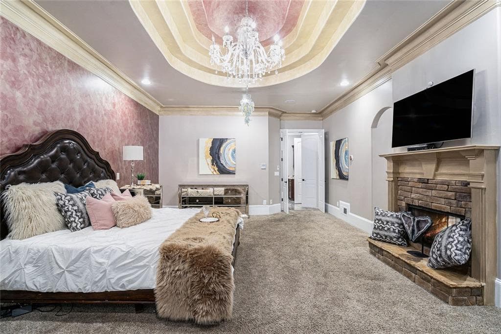 6 bedroom, 6 bathroom, 8,353 sq ft single family residence under contract at 4025 Cascade Road, Atlanta, GA 30331 — photo 6
